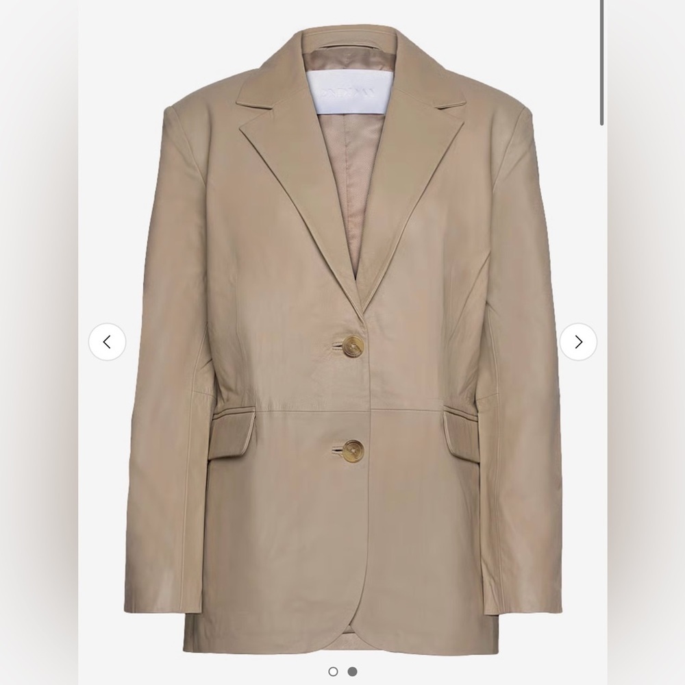 Scandinavian designer Elegant Beige Women's genuine leather Blazer size EU 38